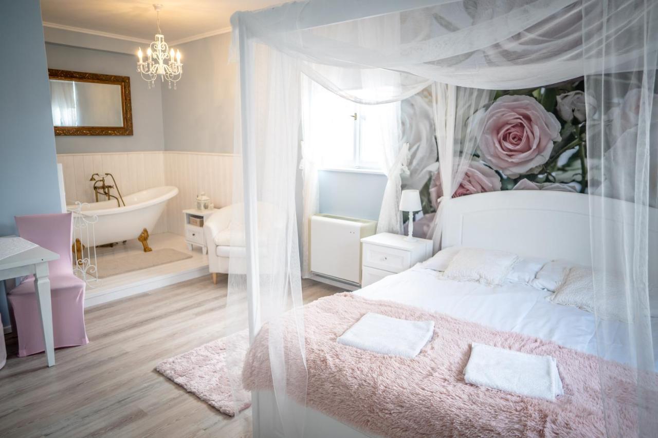 Gyula Panzio Hotel Buitenkant foto