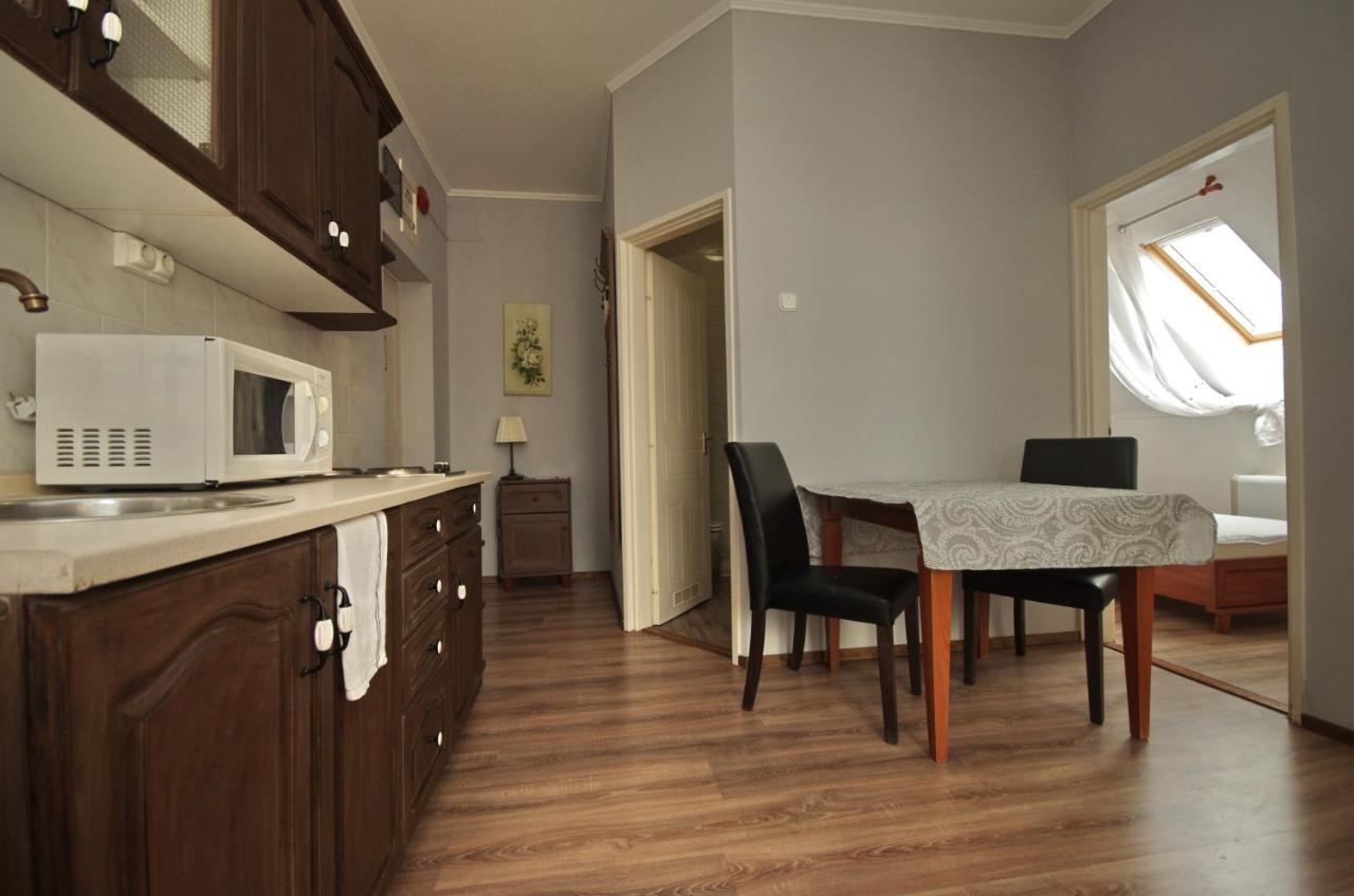 Gyula Panzio Hotel Buitenkant foto
