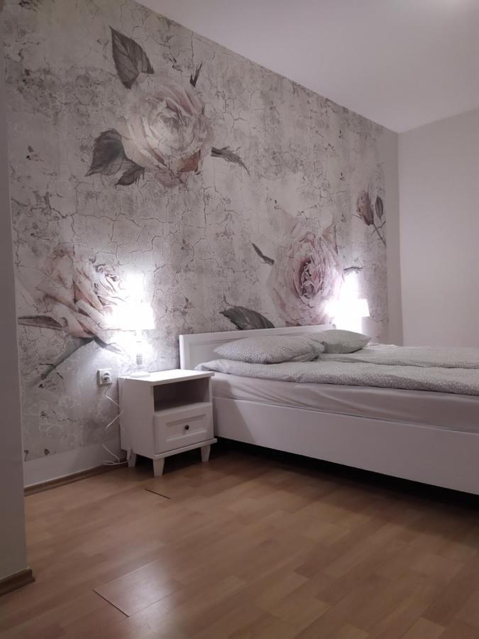 Gyula Panzio Hotel Buitenkant foto