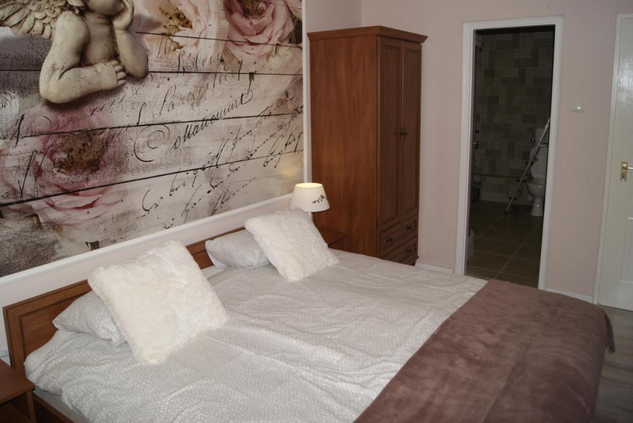 Gyula Panzio Hotel Buitenkant foto